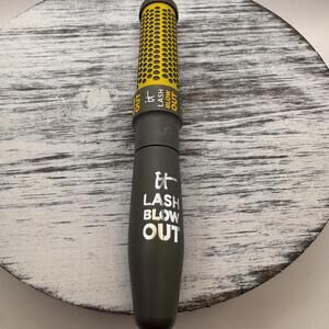 IT Cosmetics Lash Blow Out Mascara in Black - RARE - Full SIzed - Brand New